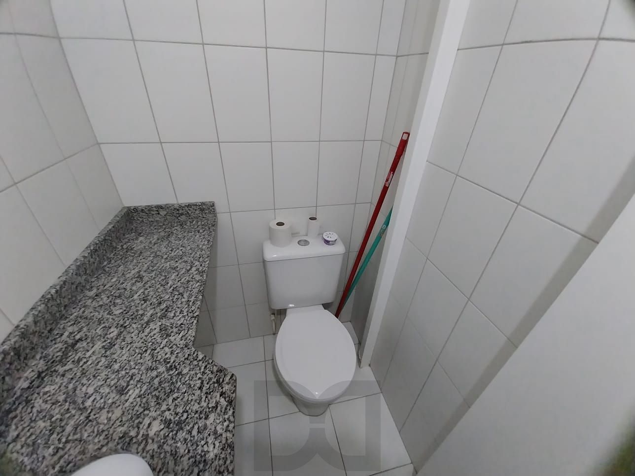 Oportunidade, Kitnet, Locada e Repaginada - Centro Histórico - Preço Atrativo — foto 25