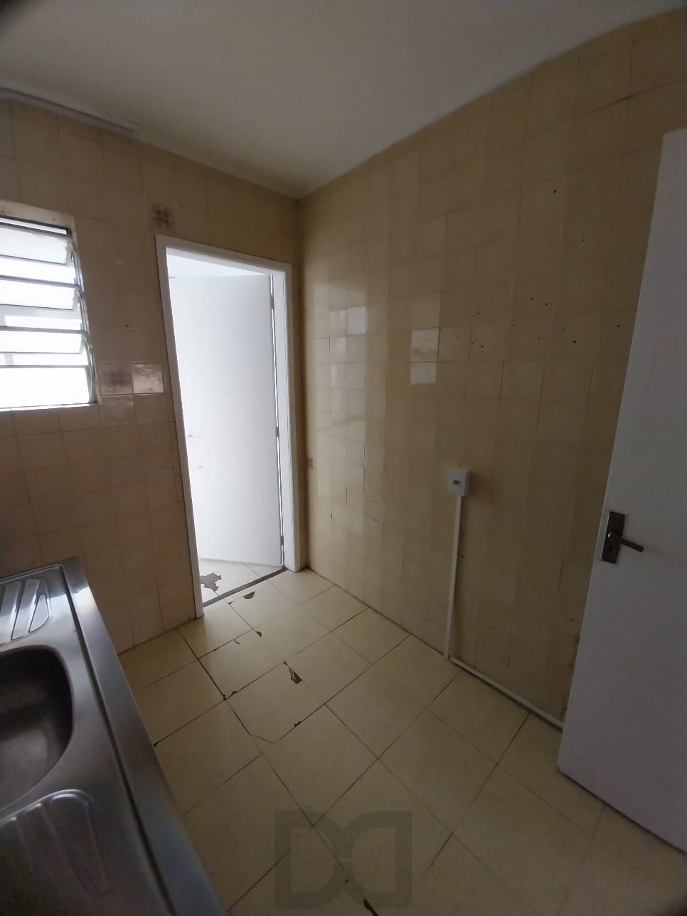Apto 1D desocupado com BOX no Humaitá P. Alegre, Preço Atrativo — foto 30