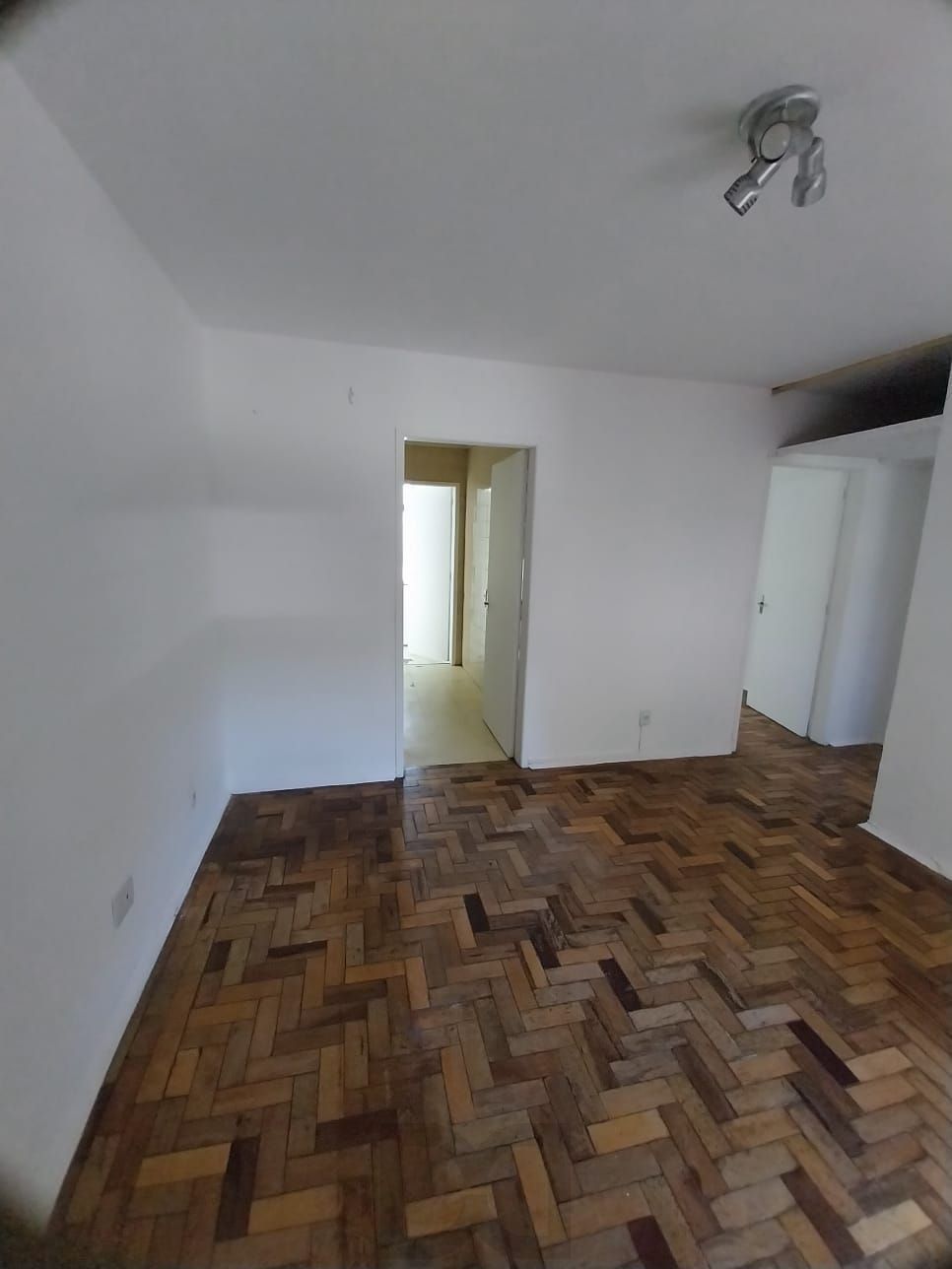 Apto 1D desocupado com BOX no Humaitá P. Alegre, Preço Atrativo — foto 34