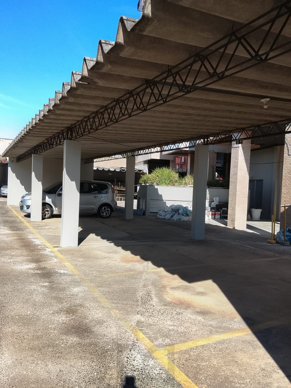 Excelente 2D C/Suíte e vaga coberta Três Figueiras - Porto Alegre — foto 16