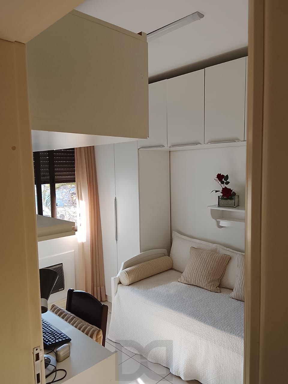 Excelente 2D C/Suíte e vaga coberta Três Figueiras - Porto Alegre — foto 48