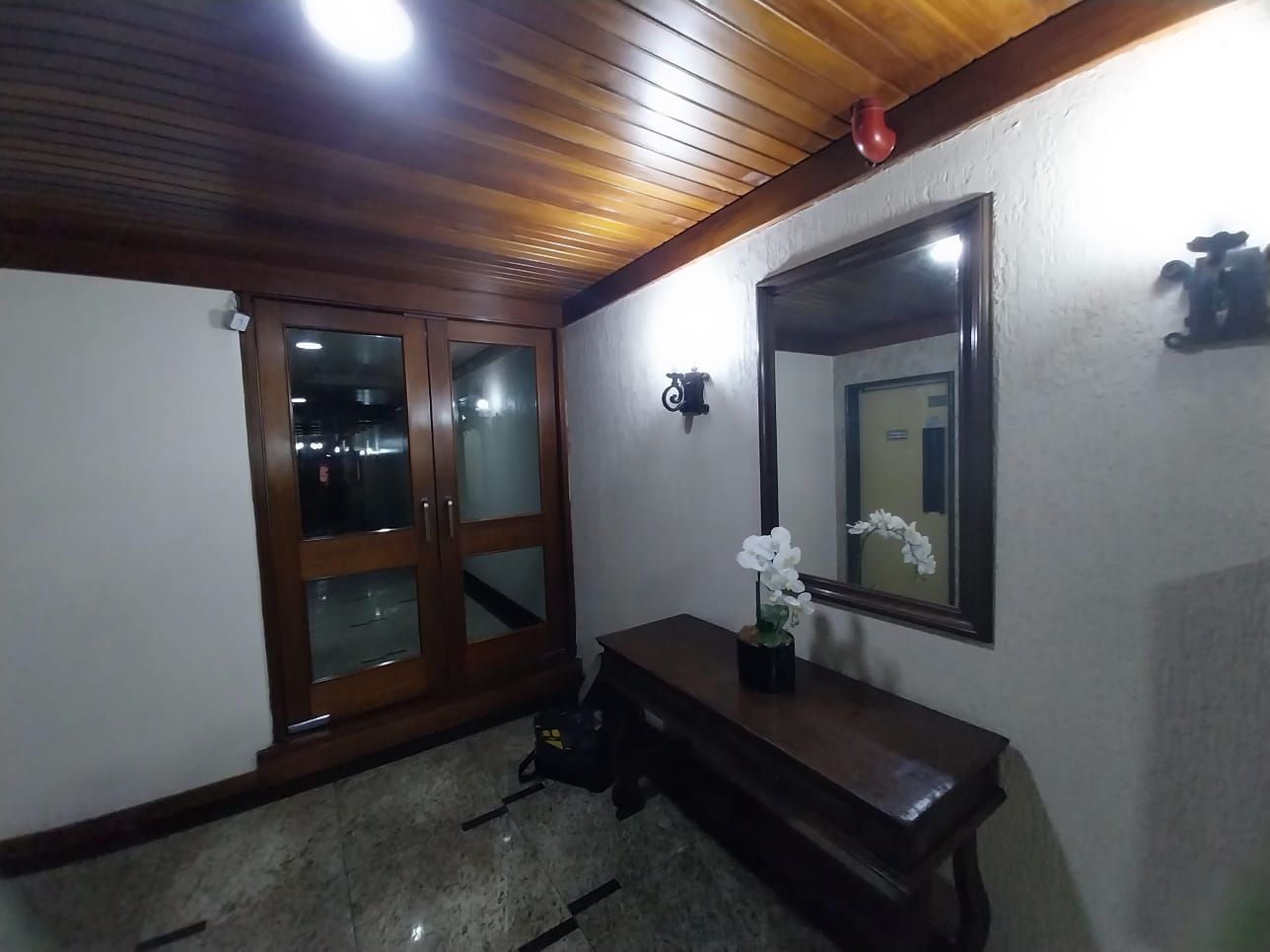 Oportunidade Excelente Apartamento 1D Mobiliado 2 piso com elevador Cidade Baixa. — foto 63