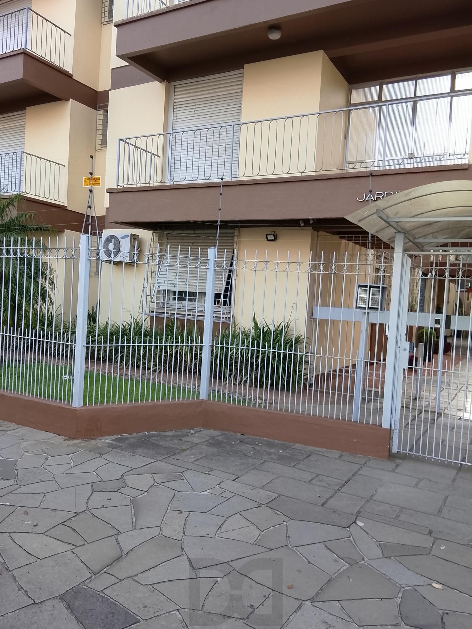 Ótimo apartamento 1D, desocupado na Medianeira, preço atrativo. — foto 3