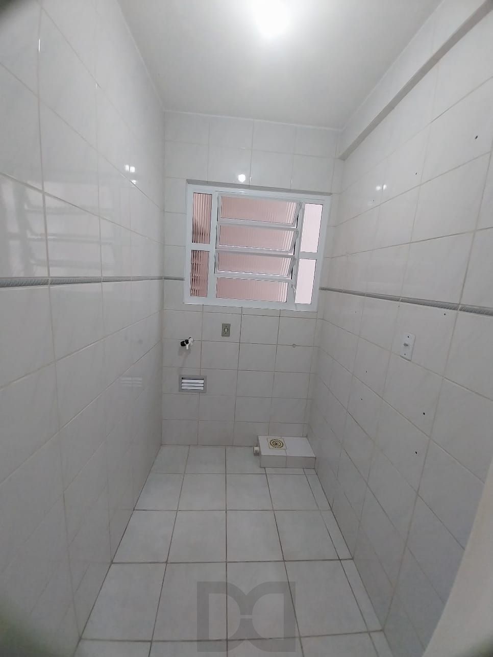 JK recém reformado, 2 piso, elevador, andradas esquina com Bento Martins, centro histórico — foto 15