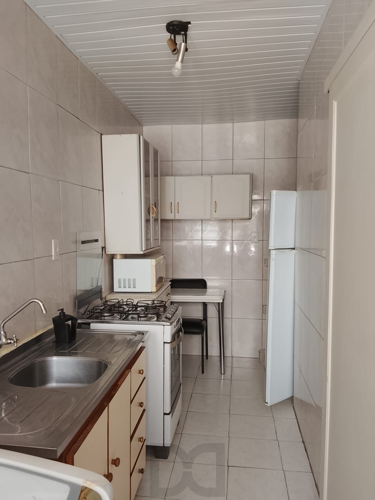 JKZÃO SALA QUARTO CONJUGADOS, COZINHA COM ÁREA DE SERVIÇO E BANHEIRO, C. BAIXA Porto Alegre — foto 21