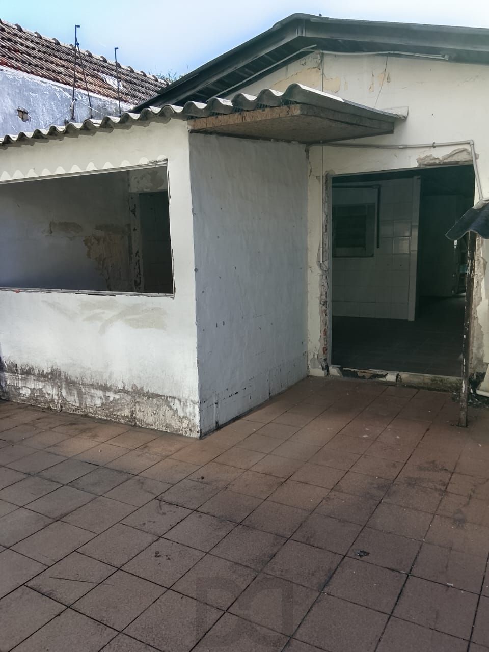 Loja Duplex na Duque de Caxias, desocupada espaço amplo. Preço atrativo. — foto 43