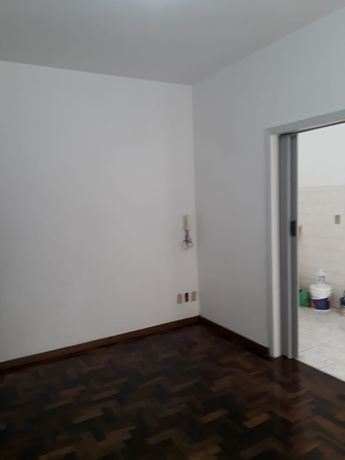 Kitnet desocupada no Menino Deus - Porto Alegre - Preço atrativo! — foto 5