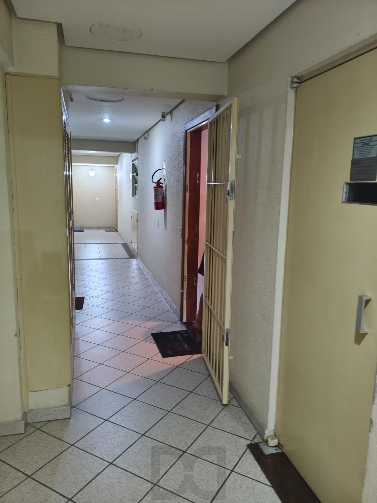 Oportunidade 2D, 2 Banheiros - Cidade Baixa - Porto Alegre - Preço Atrativo — foto 39