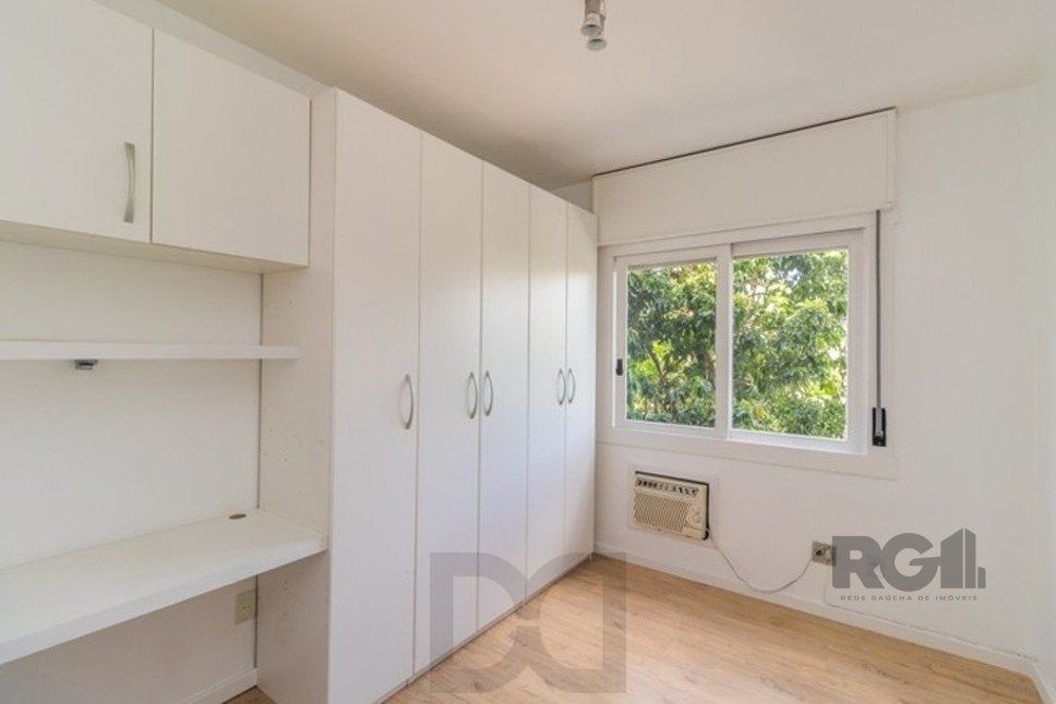 Apartamento 2 Dormitórios,Suíte,Elevador e Garagem no Bairro Santana — foto 9