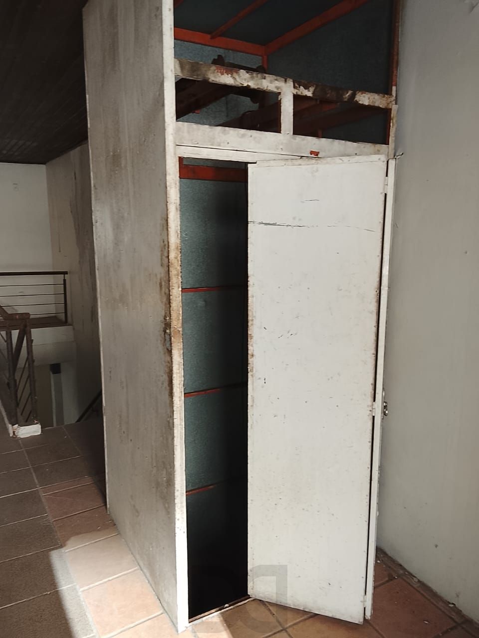Loja Duplex na Duque de Caxias, desocupada espaço amplo. Preço atrativo. — foto 41