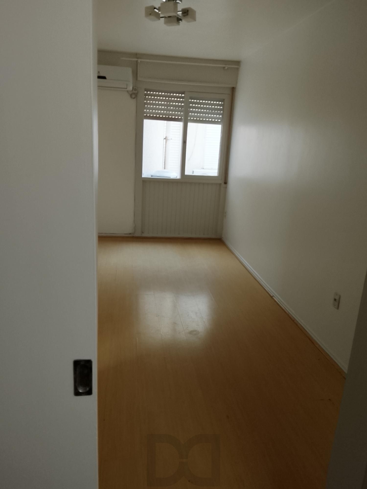 Excelente apto Lateral. 1D, sala, coz, área de serv. banh. Preço Atrativo! — foto 45