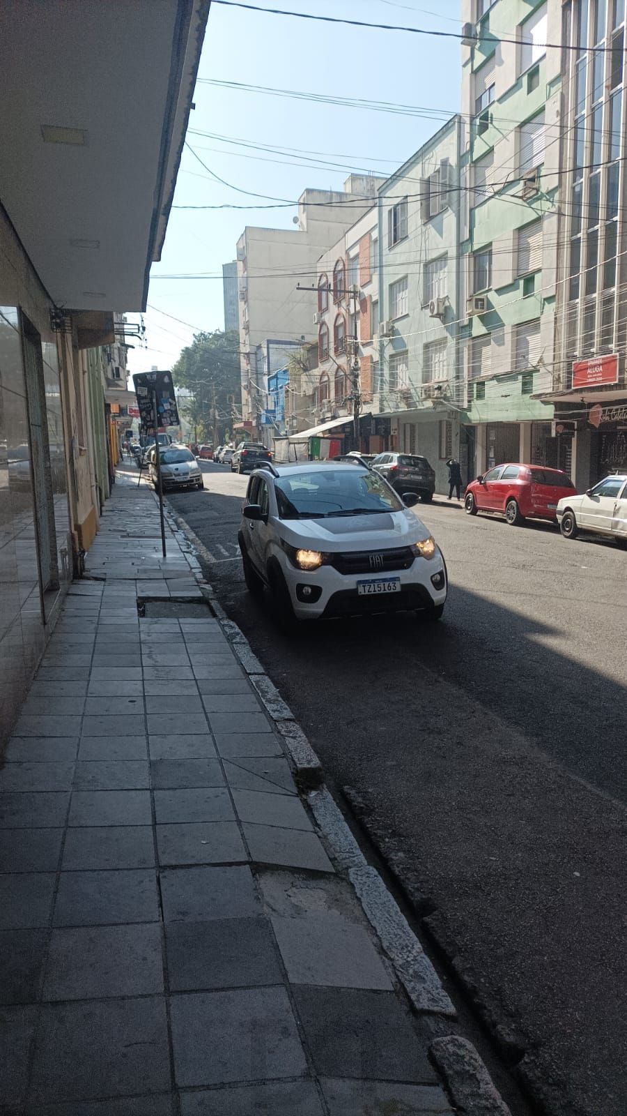 JK / Kitnet AMPLO Cidade Baixa - 1 lance de escada Preço atrativo — foto 6