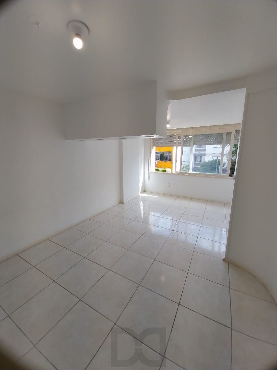 JK na Cidade Baixa, 2 piso, elevador, Preço atrativo. — foto 20