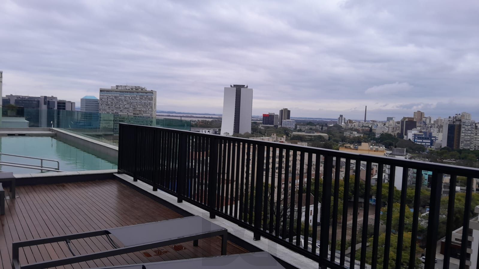 Apartamento novo,2 quartos,andar alto,box,na Cidade baixa e com Infra — foto 28