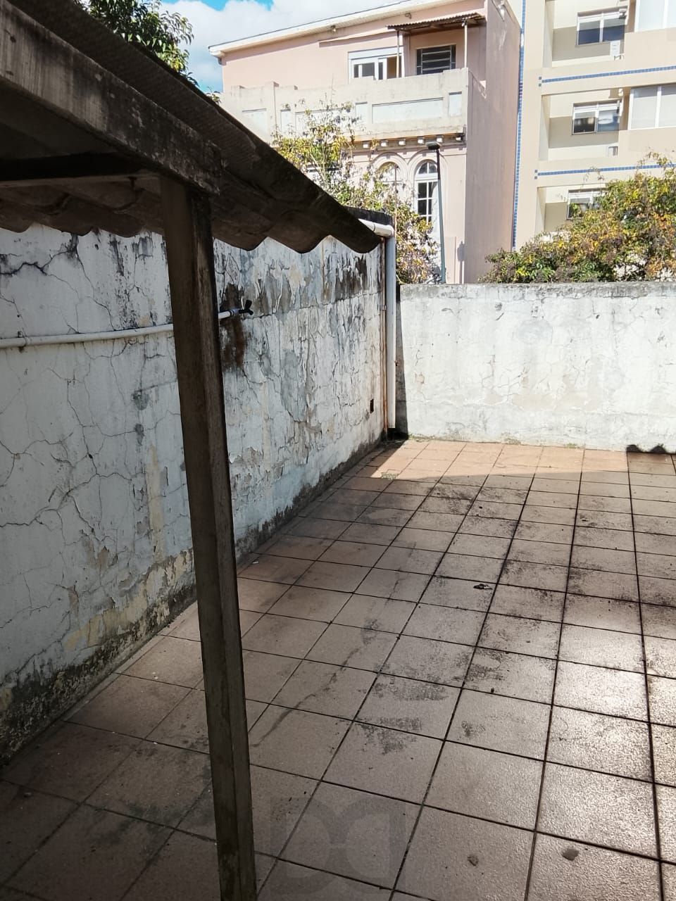 Loja Duplex na Duque de Caxias, desocupada espaço amplo. Preço atrativo. — foto 40
