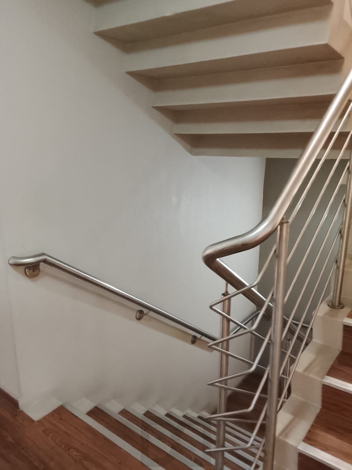 Oportunidade Única! Apartamento Semimobiliado de 3 Quartos e 1 Suíte Região Nobre em Porto Alegre — foto 5