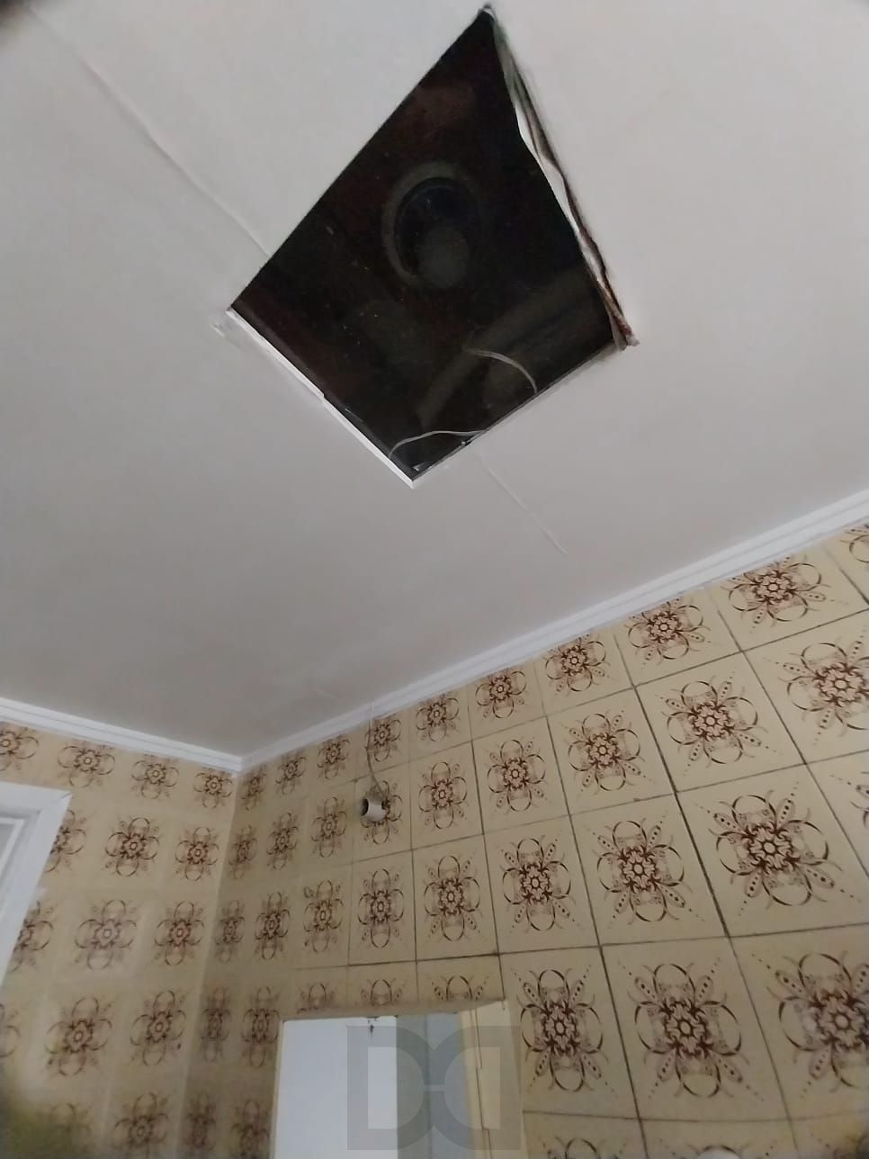 Apto 1D desocupado com BOX no Humaitá P. Alegre, Preço Atrativo — foto 10