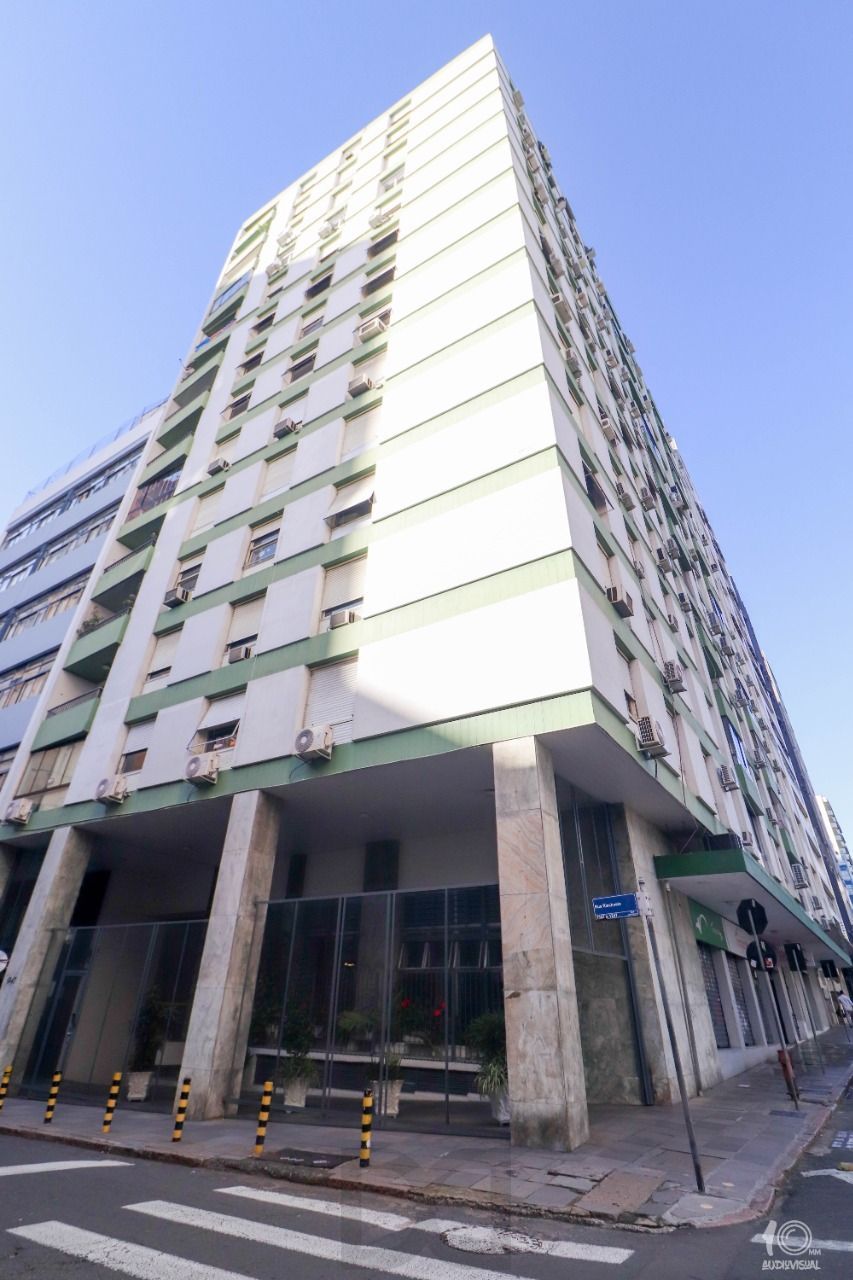 Apto Amplo 3D, 2VC, demais peças. Riachuelo Centro Porto Alegre Preço Atrativo. — foto 1