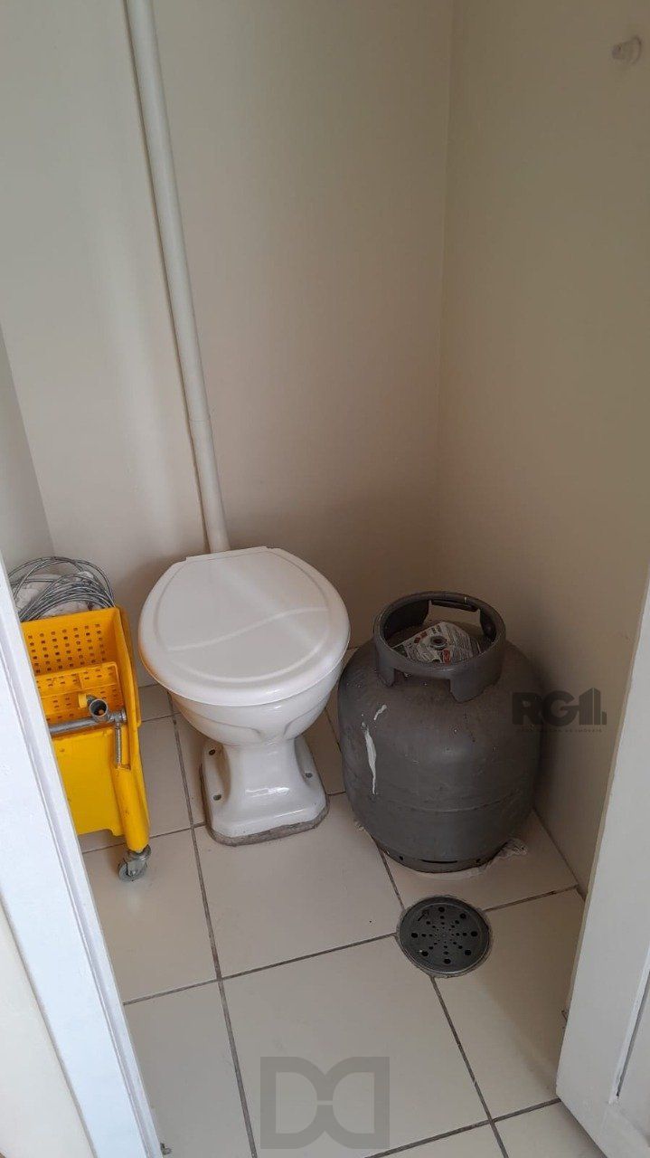 Apartamento na Luiz Manoel,2 dormitórios,desocupado,frente,bairro Santana — foto 13