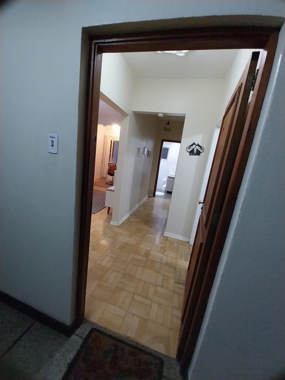 Oportunidade Excelente Apartamento 1D Mobiliado 2 piso com elevador Cidade Baixa. — foto 1
