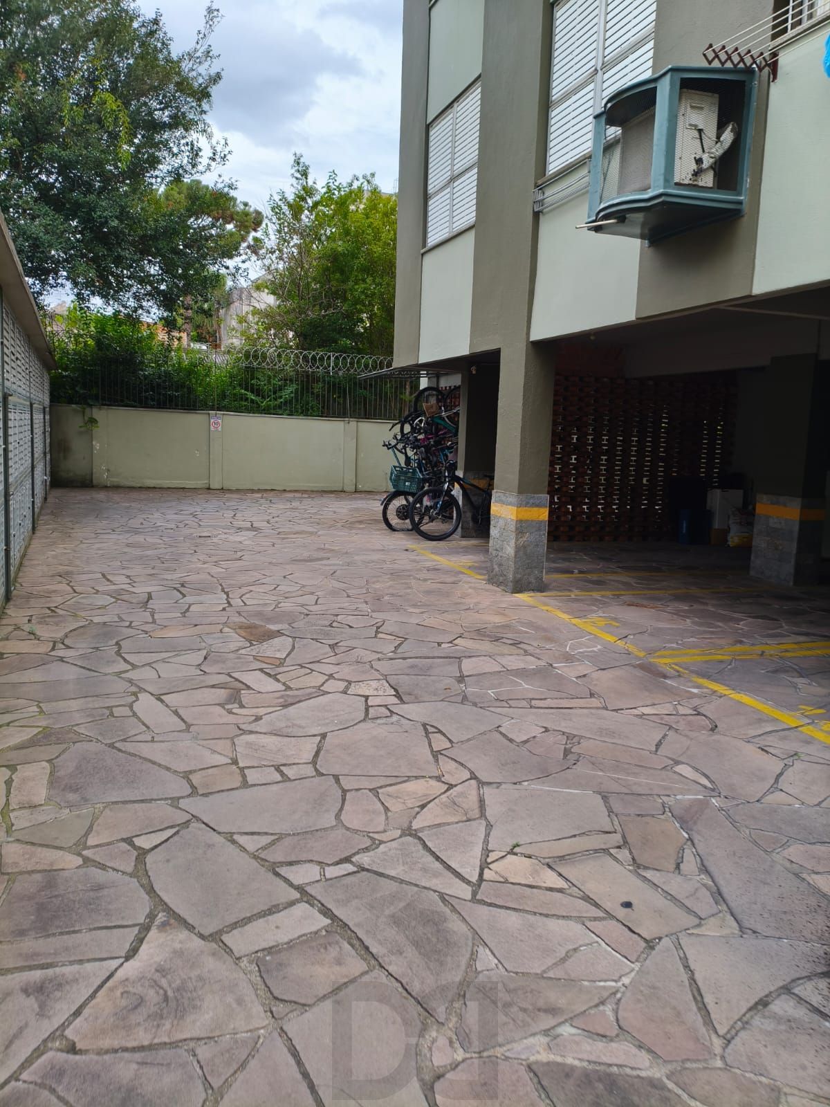 Oportunidade 2D, 2 Banheiros - Cidade Baixa - Porto Alegre - Preço Atrativo — foto 11
