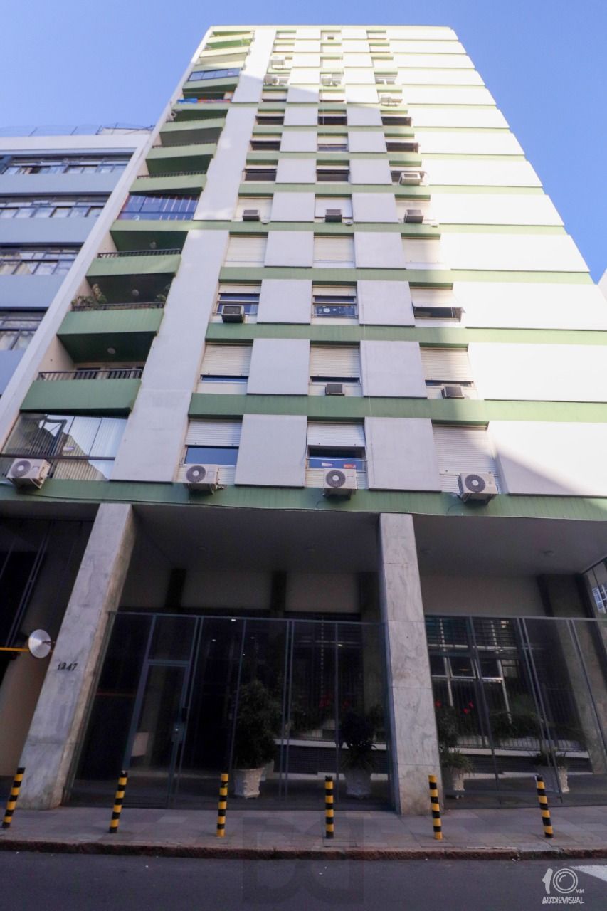 Apto Amplo 3D, 2VC, demais peças. Riachuelo Centro Porto Alegre Preço Atrativo. — foto 2