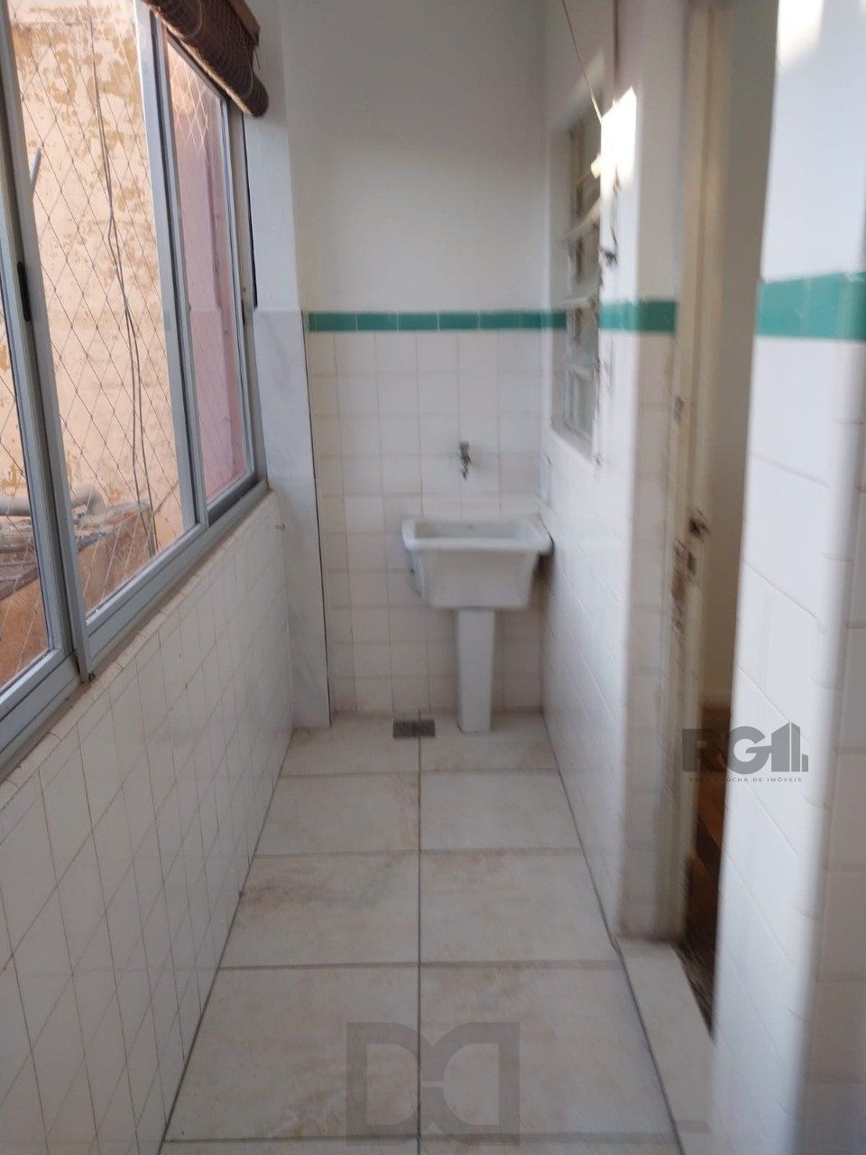 Excelente apartamento 3 dormitório, com Box escriturado - Bairro Santana. Preço Atrativo. — foto 23