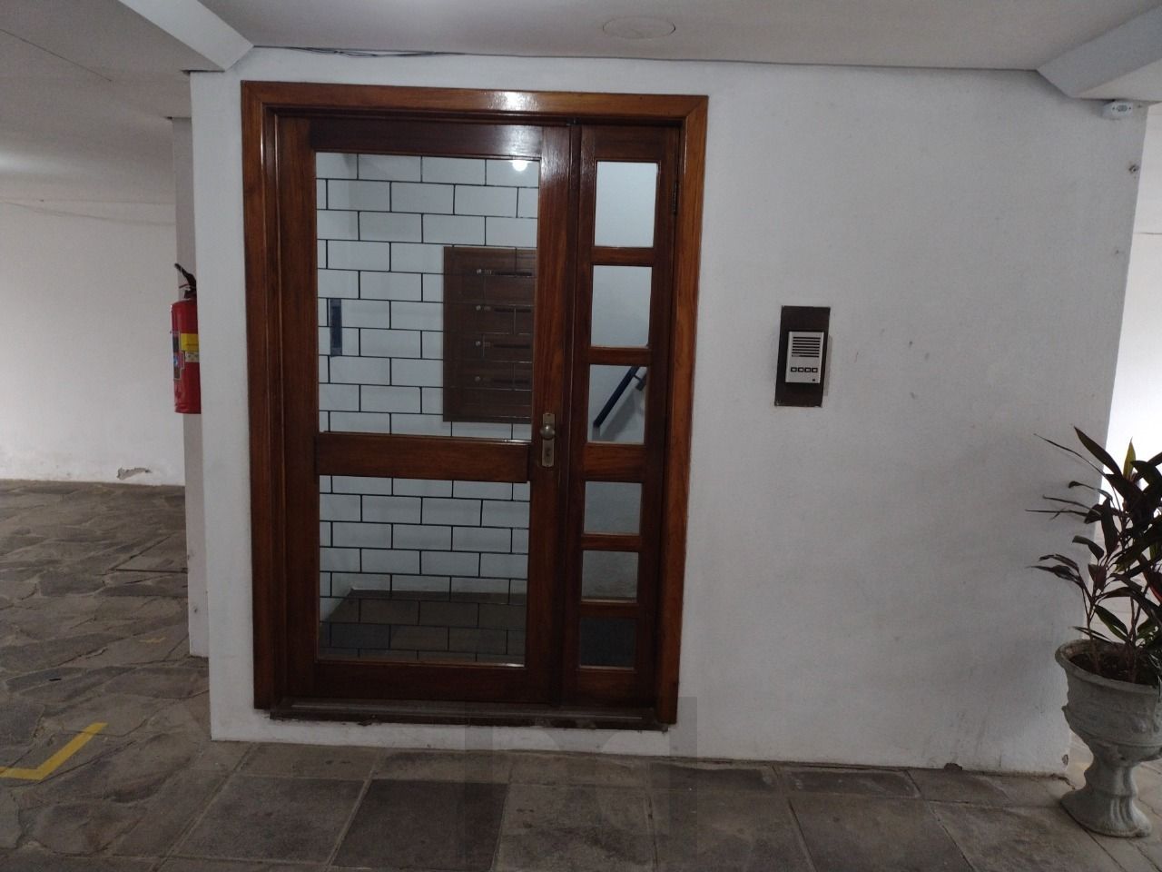 Apartamento para Venda - 50.6m², 1 dormitório, 1 vaga - Partenon — foto 2