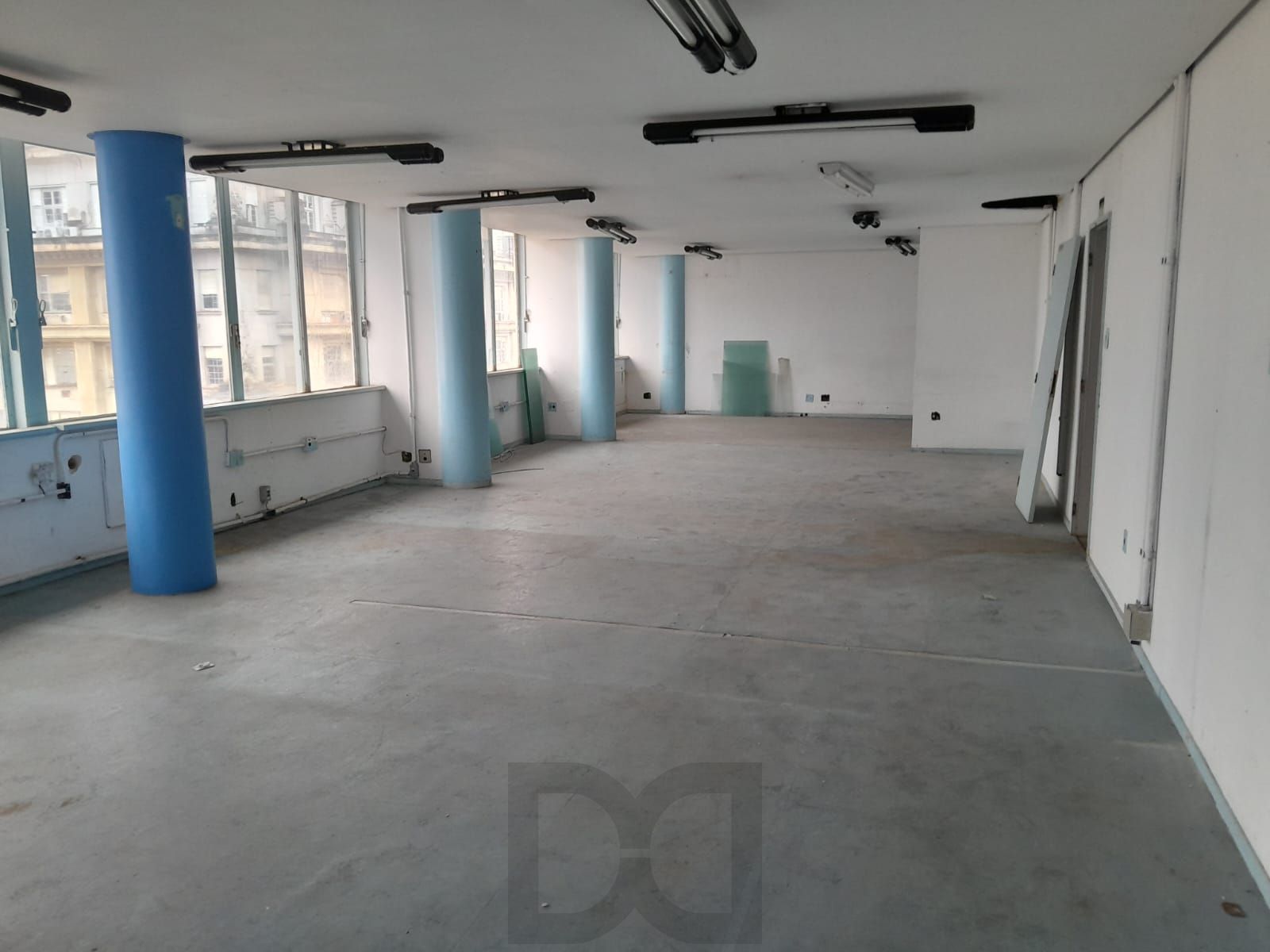 Salas com meio andar,para empresas ou órgãos públicos com 262,41m2 ,Centro — foto 17
