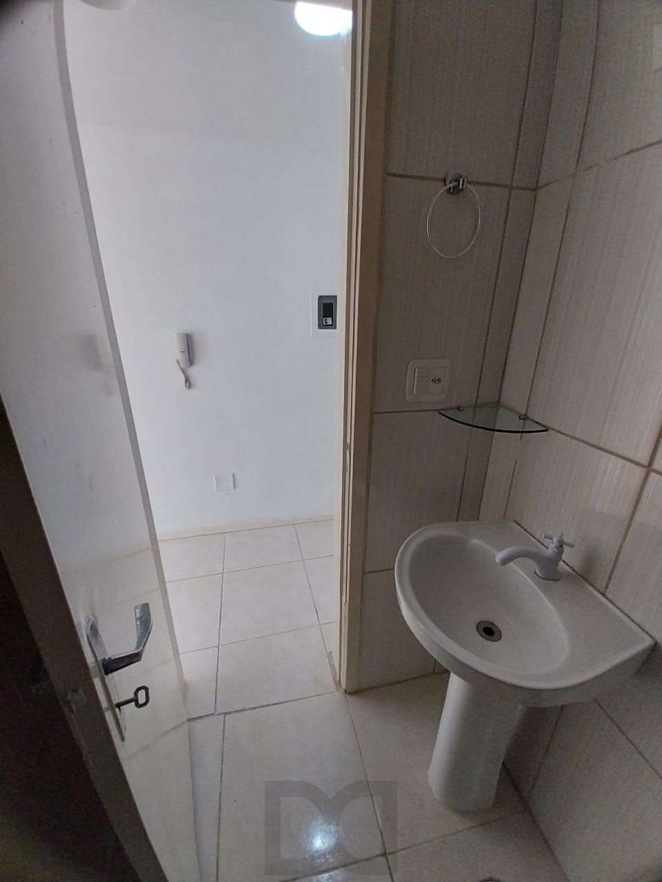 JK na Cidade Baixa, 2 piso, elevador, Preço atrativo. — foto 31