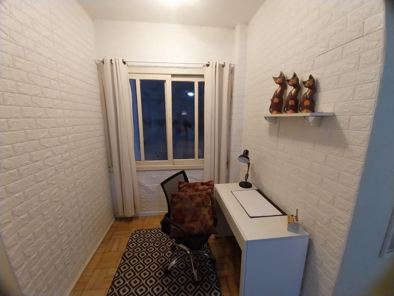 Oportunidade Excelente Apartamento 1D Mobiliado 2 piso com elevador Cidade Baixa. — foto 9