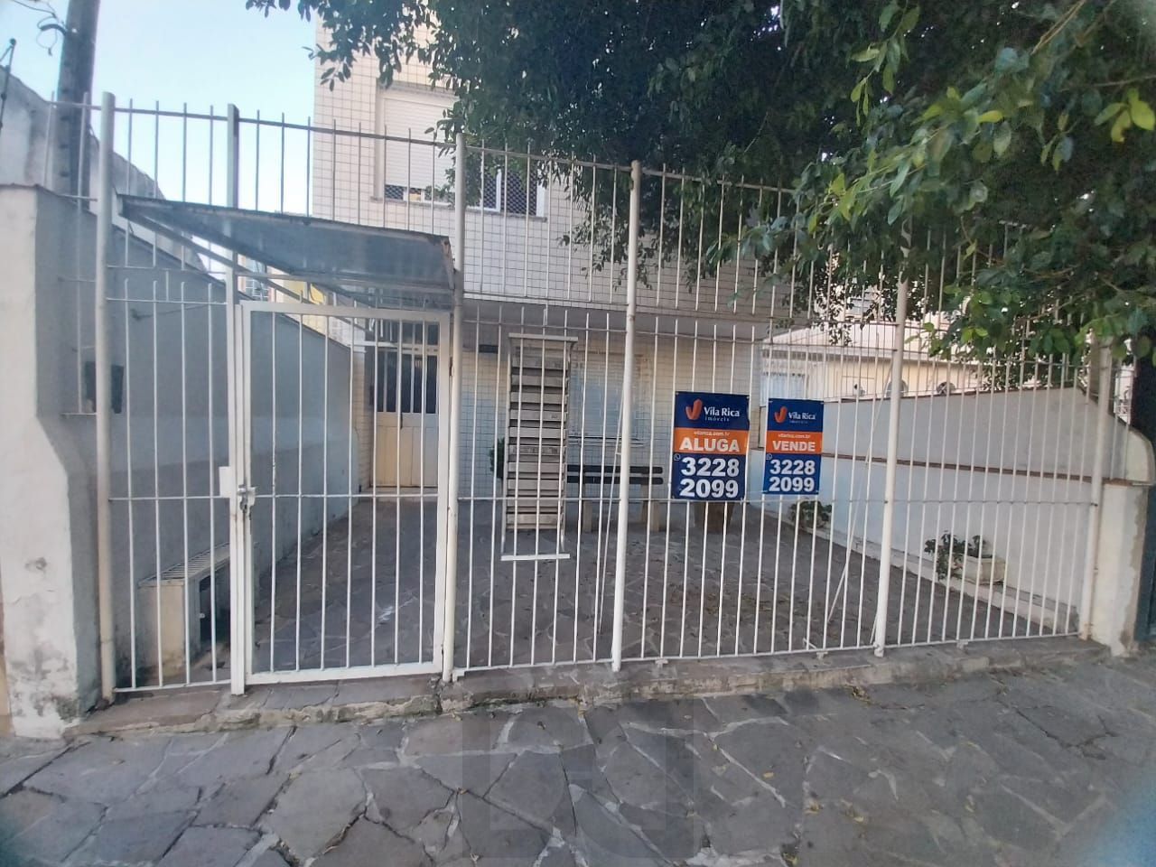 Excelente oportunidade, 1D, TÉRREO 2 pátios cobertos - Bairro Santana, ótimo preço. — foto 2