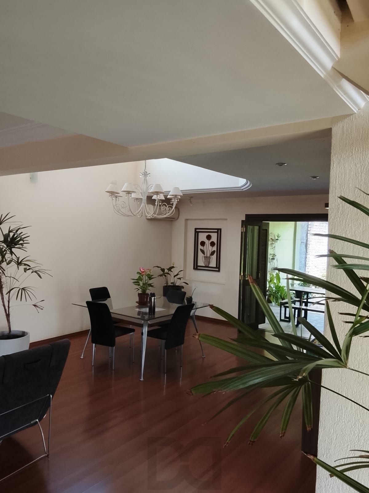 CASA / SOBRADO 5D e 10 vagas 3 Banheiros - Pátio enorme c/ Jacuzi e Pergolado - Living 3 ambientes - Sta Teresa — foto 19