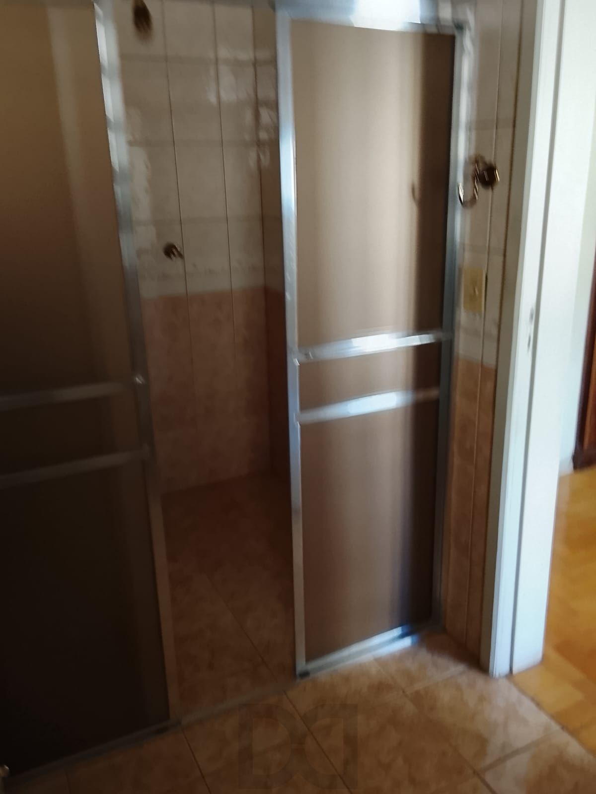 Oportunidade Única! Apartamento Semimobiliado de 3 Quartos e 1 Suíte Região Nobre em Porto Alegre — foto 26