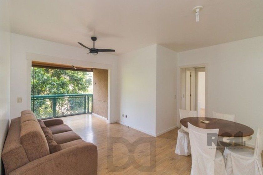 Apartamento 2 Dormitórios,Suíte,Elevador e Garagem no Bairro Santana — foto 16