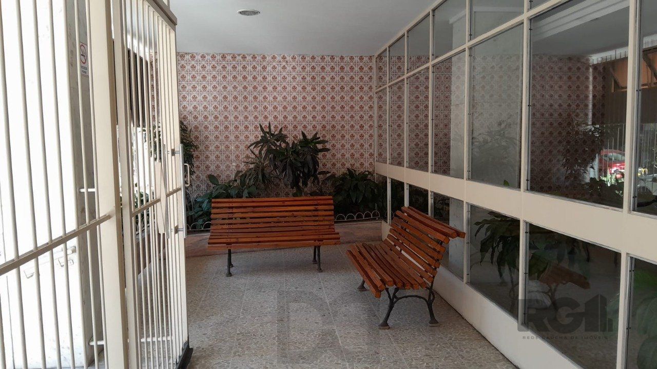 Apartamento 2 Dormitórios,box,elevador,Bairro Centro Histórico — foto 6