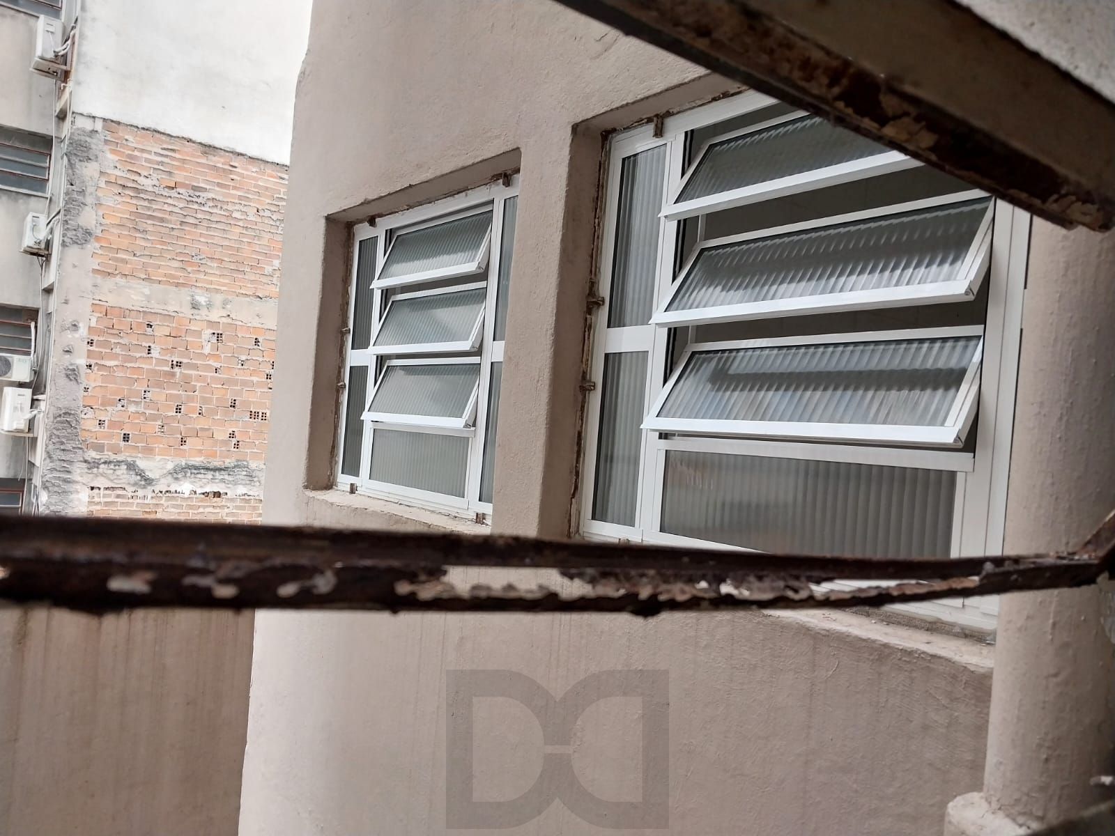 JK recém reformado, 2 piso, elevador, andradas esquina com Bento Martins, centro histórico — foto 36