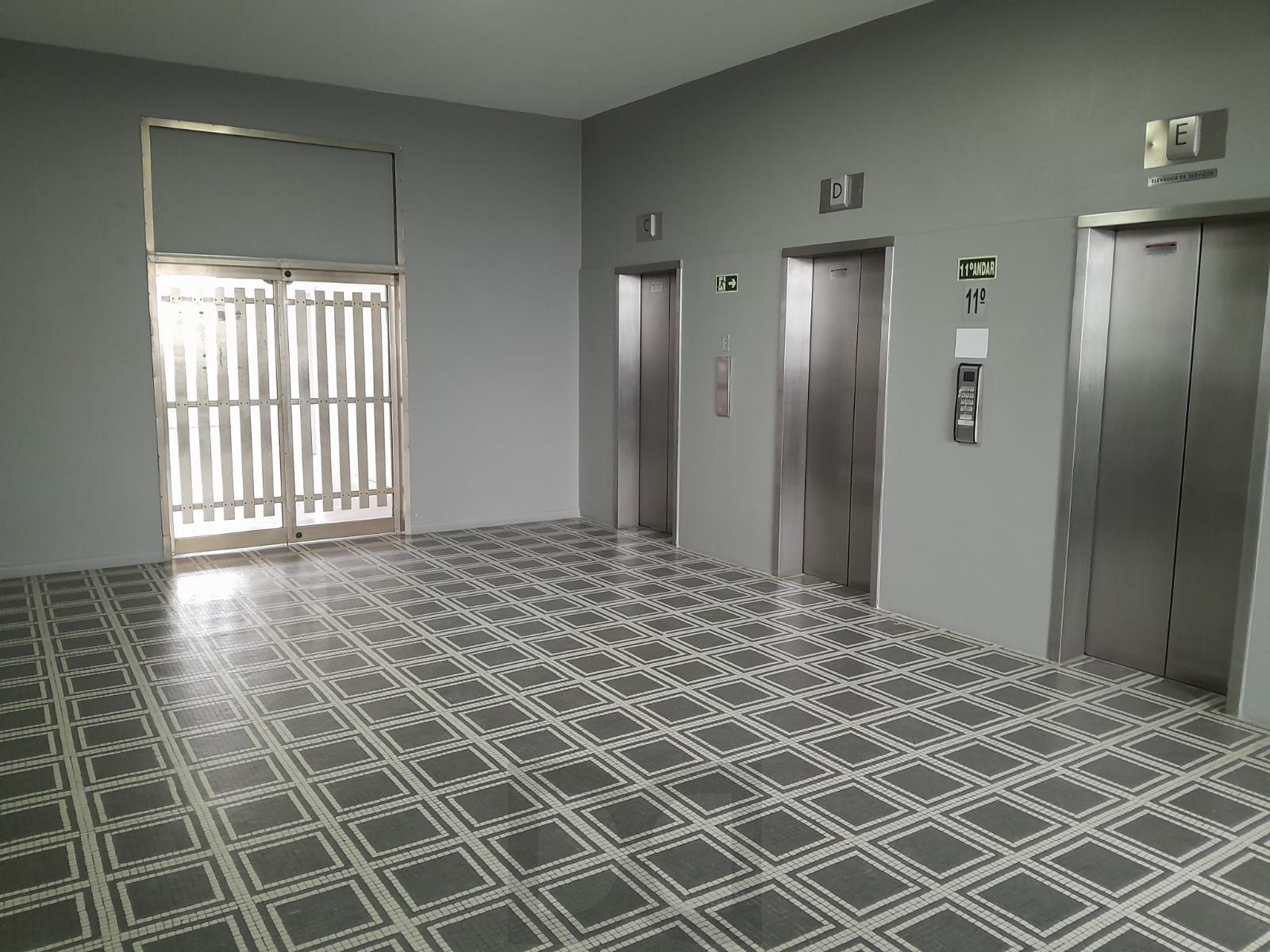 Salas com meio andar,para empresas ou órgãos públicos com 262,41m2 ,Centro — foto 4