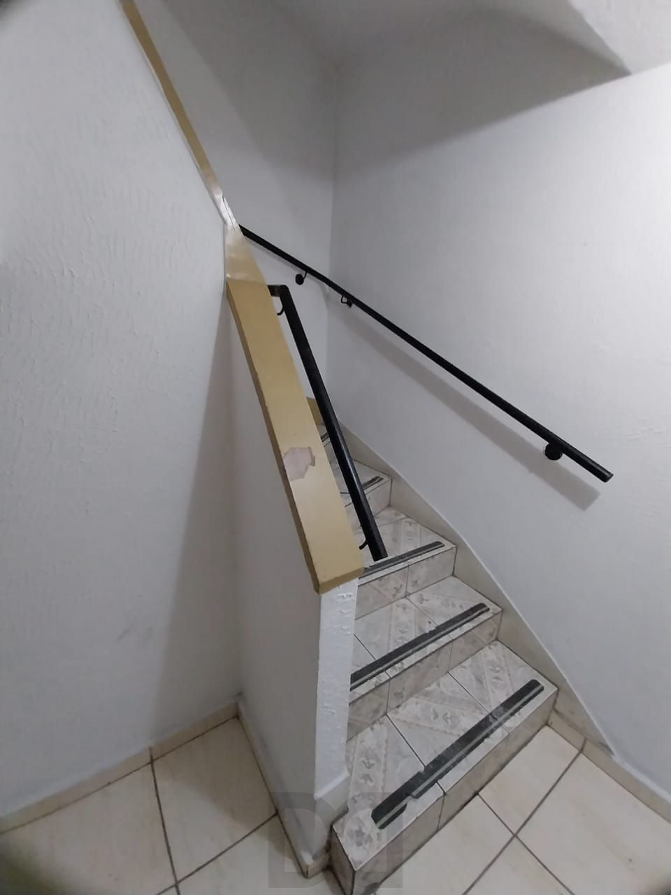 JK na Cidade Baixa, 2 piso, elevador, Preço atrativo. — foto 9