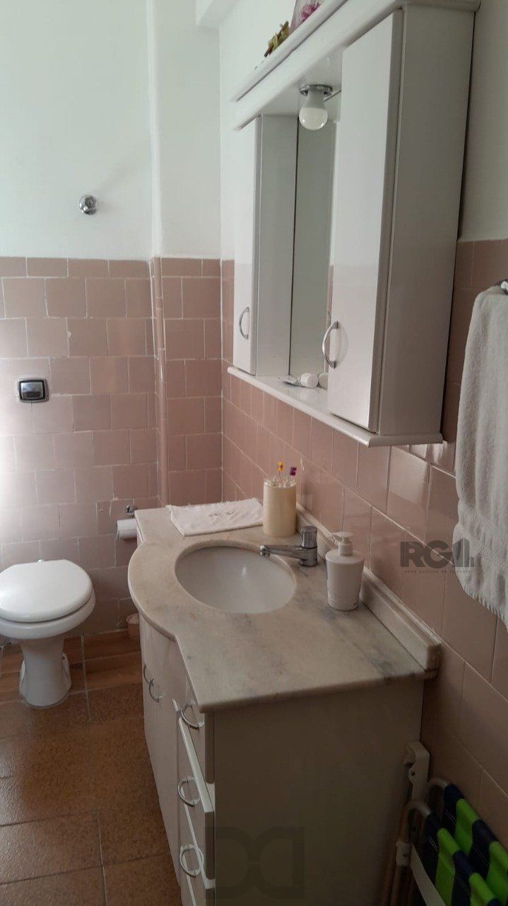 Apartamento 2 Dormitórios,box,elevador,Bairro Centro Histórico — foto 13
