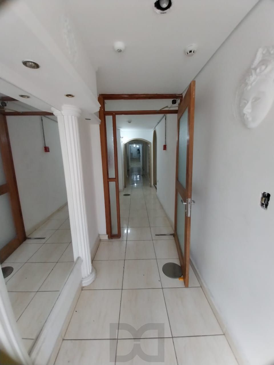 JK na Cidade Baixa, 2 piso, elevador, Preço atrativo. — foto 8