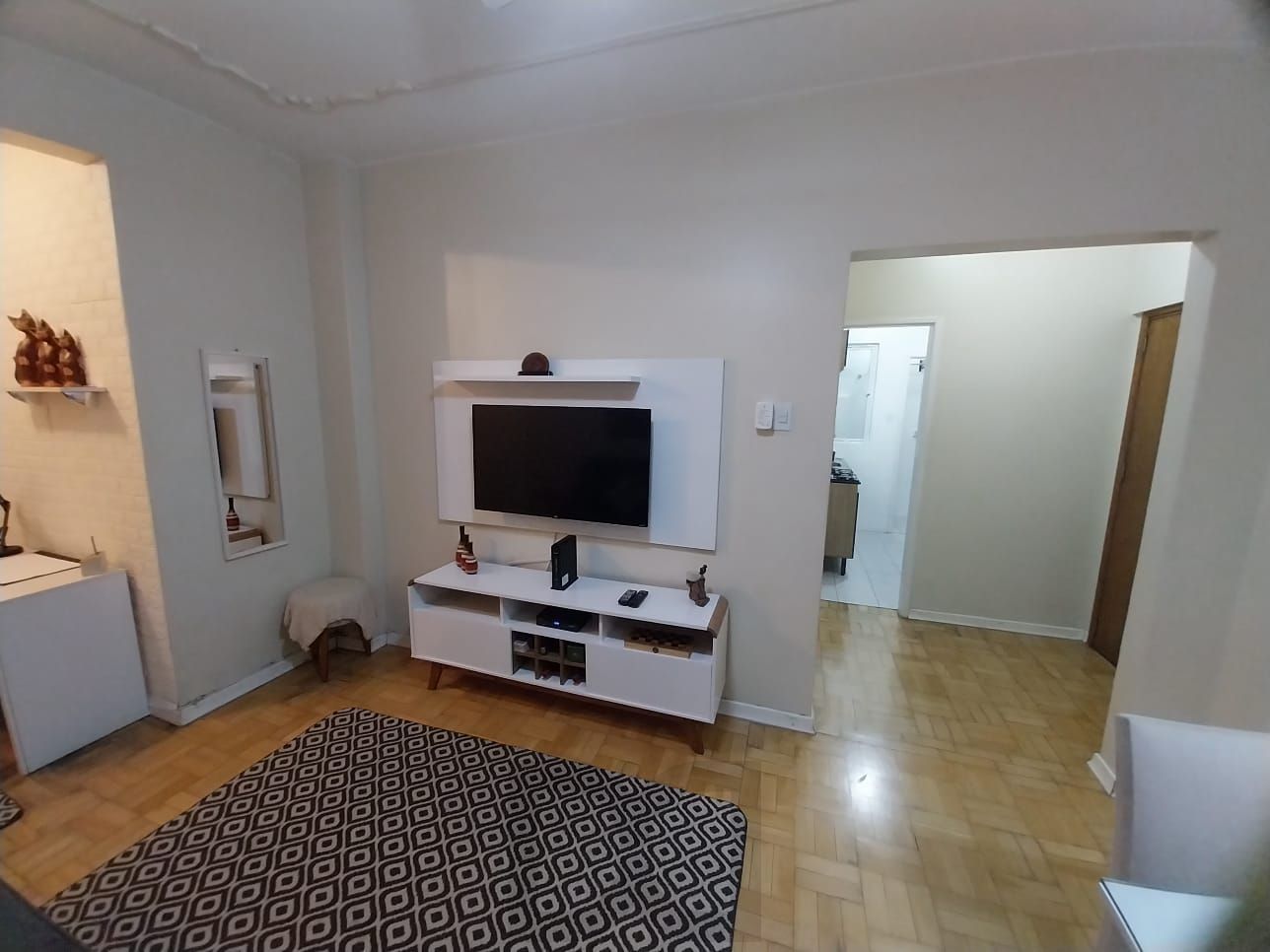 Oportunidade Excelente Apartamento 1D Mobiliado 2 piso com elevador Cidade Baixa. — foto 6