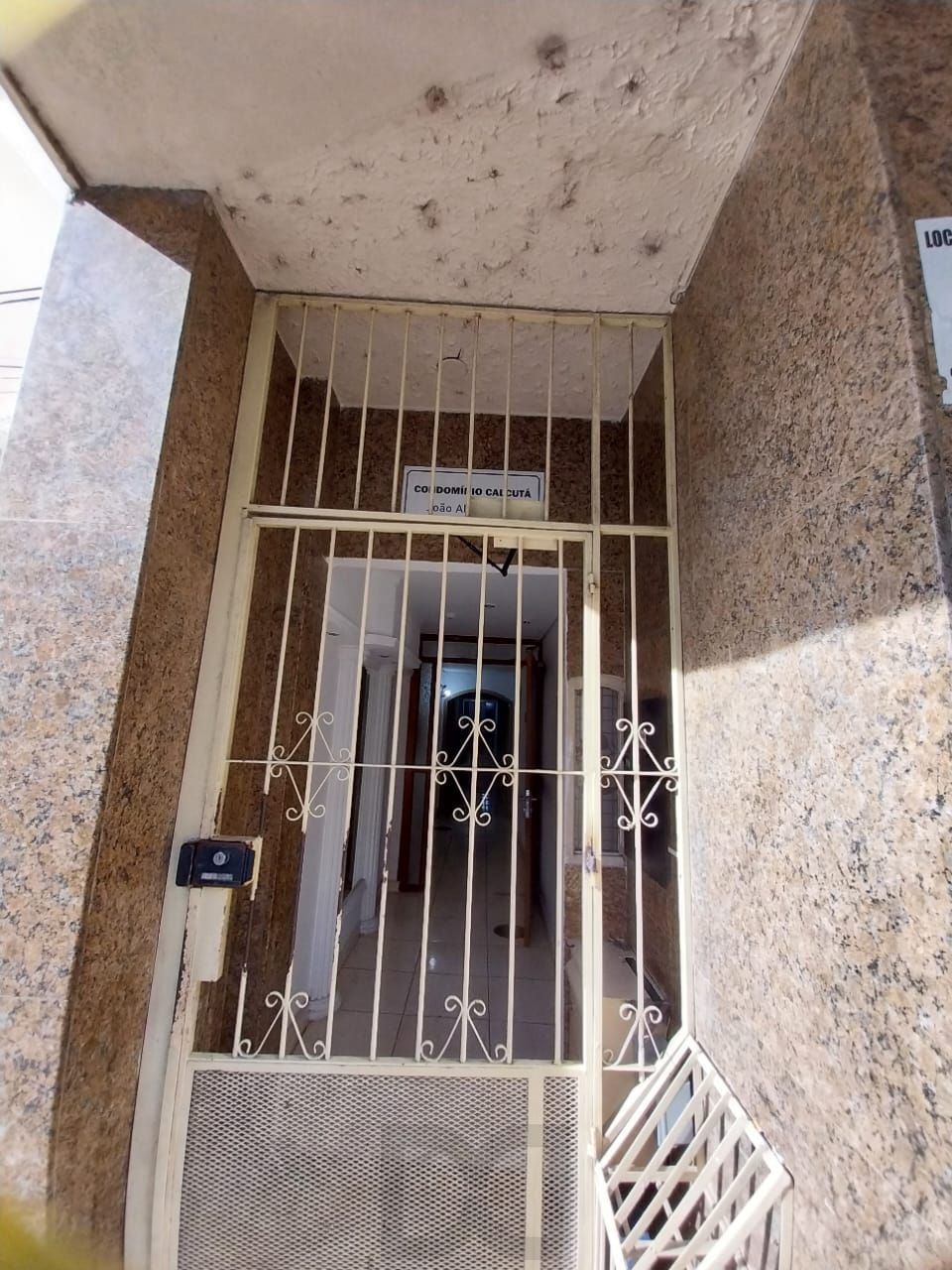 JK na Cidade Baixa, 2 piso, elevador, Preço atrativo. — foto 2