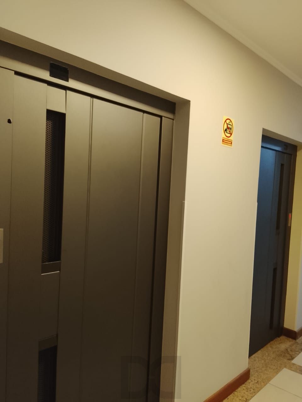 Excelente 2D C/Suíte e vaga coberta Três Figueiras - Porto Alegre — foto 12