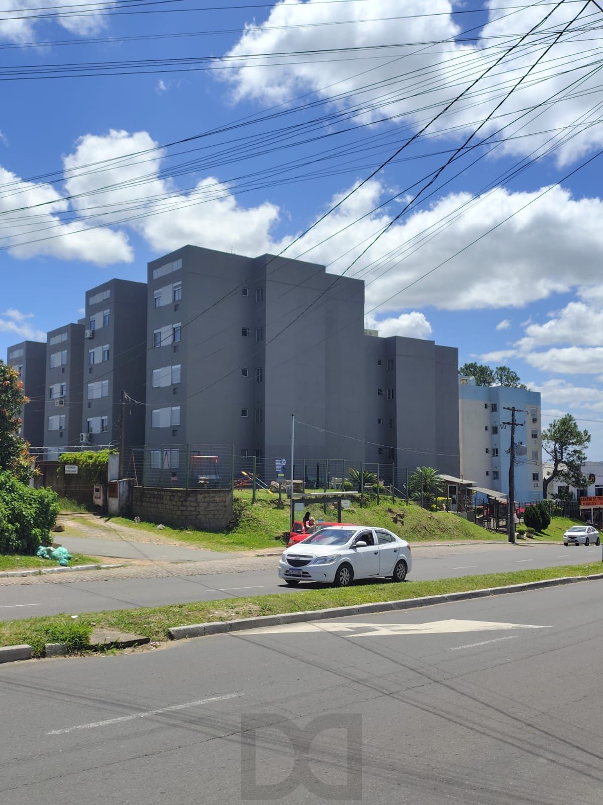 Apartamento 2 dormitórios térreo — foto 1