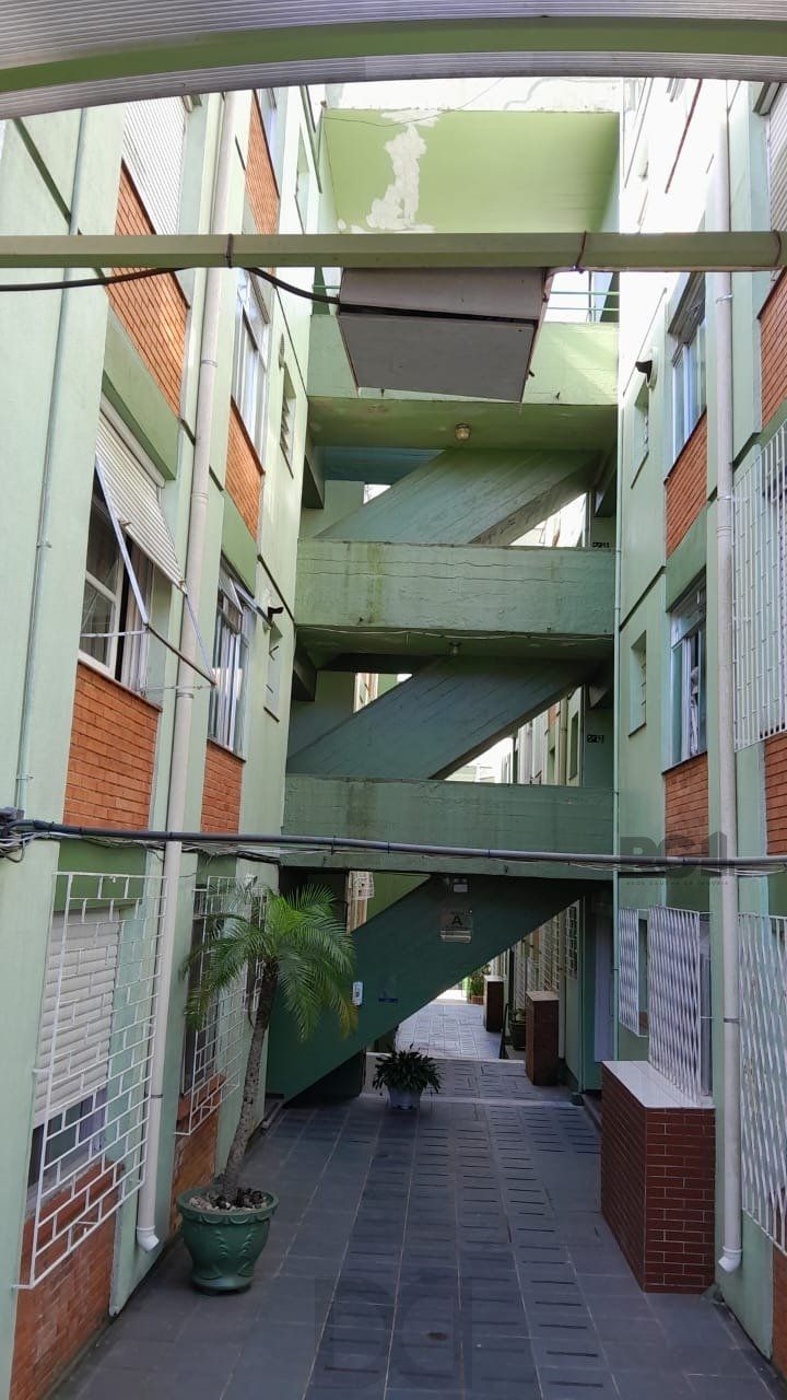 Apartamento todo reformado e mobiliado na Rua Taquary, com box rotativo — foto 12