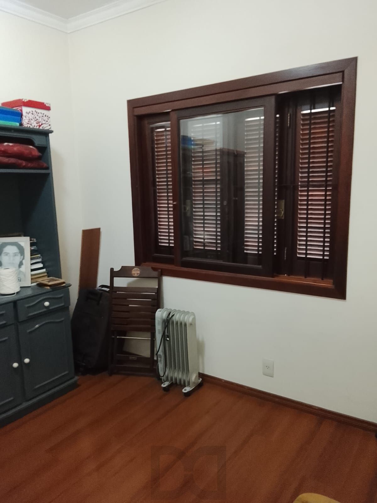 CASA / SOBRADO 5D e 10 vagas 3 Banheiros - Pátio enorme c/ Jacuzi e Pergolado - Living 3 ambientes - Sta Teresa — foto 28