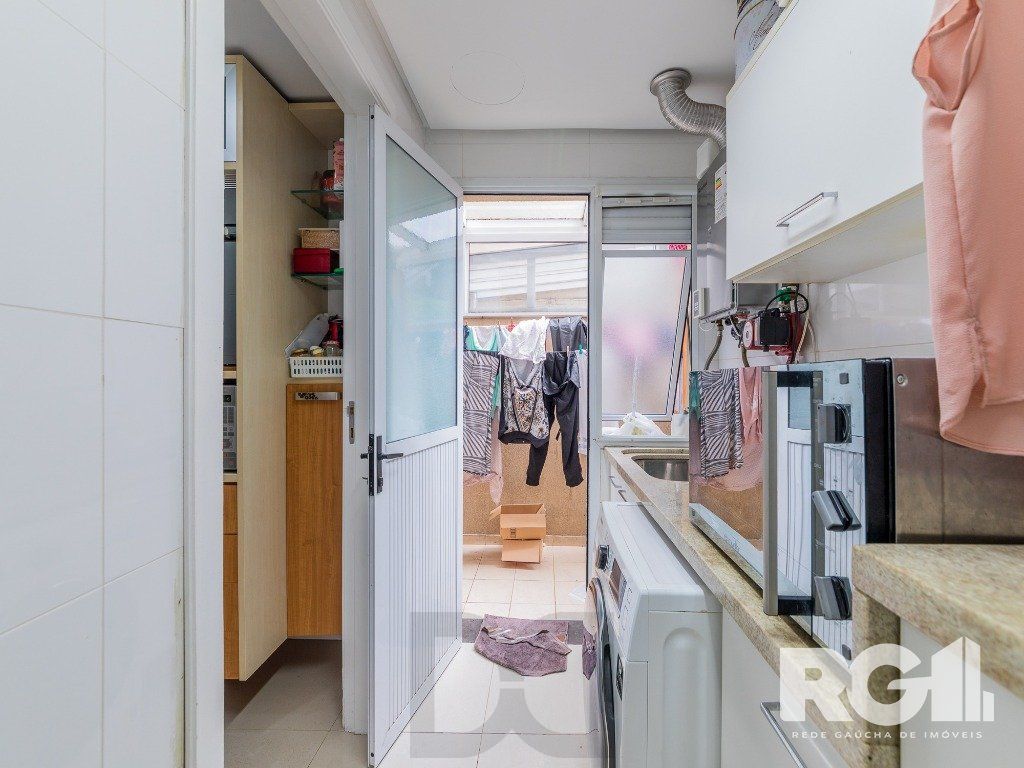 EXCLUSIVIDADE Belíssima casa de 4 suítes + gabinete no condomínio fechado Terra Mater com vista exuberante para o bosque, próximo da portaria e infraestrutura. — foto 20