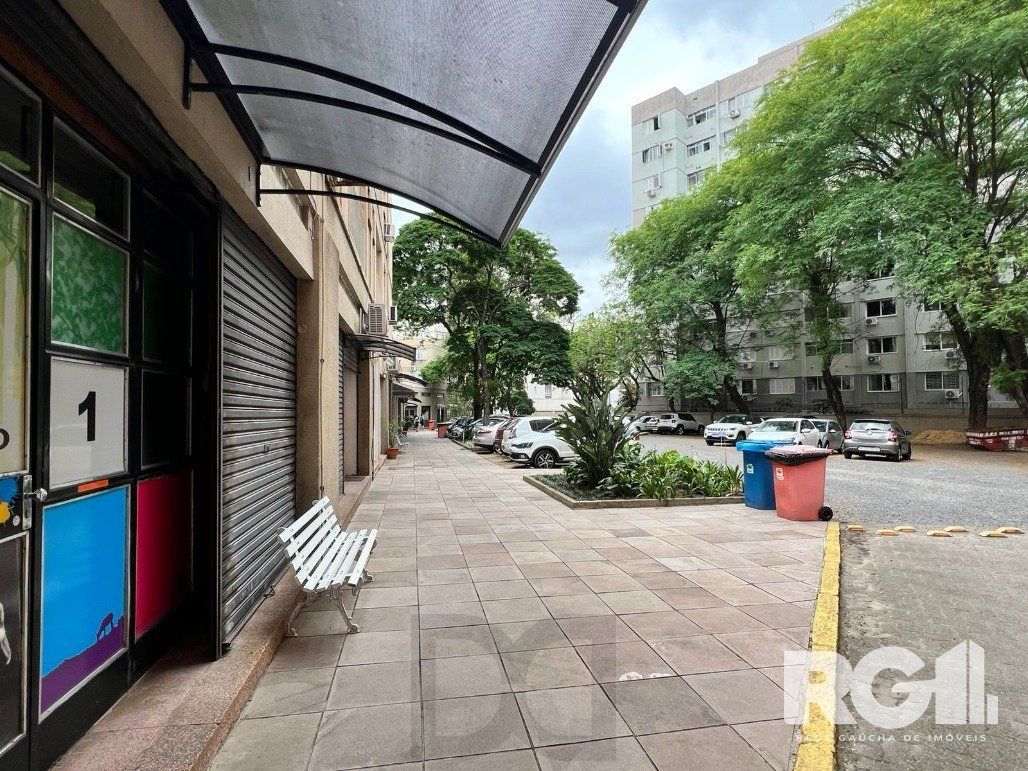 Loja térrea em condomínio de 45 m2 com vaga para alugar no bairro Floresta. — foto 16