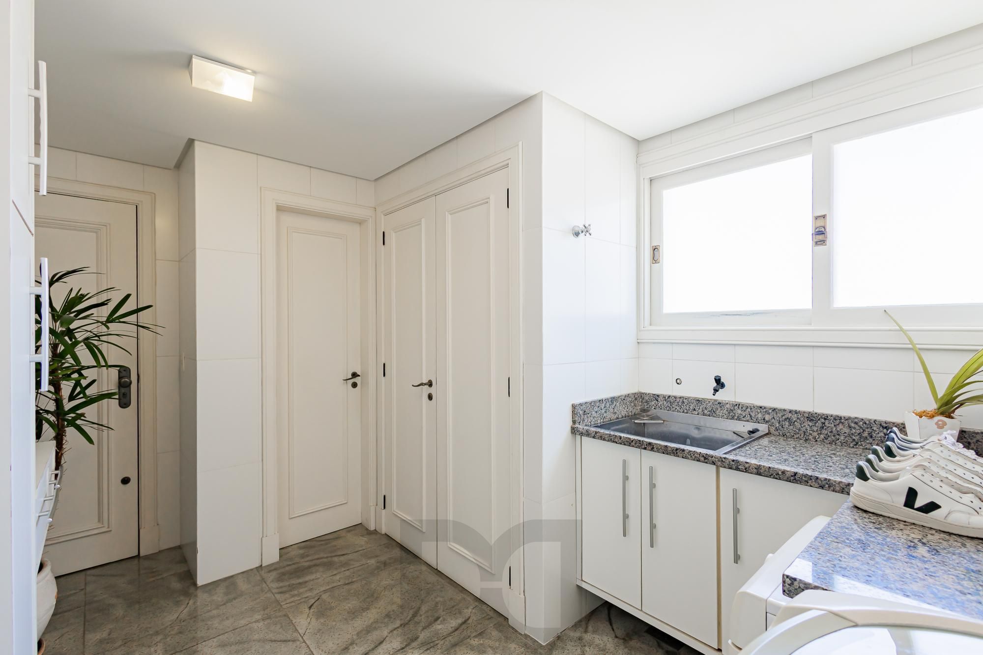 Espetacular apartamento 3 suítes 3 vagas com infra completa no Moinhos de Vento — foto 18